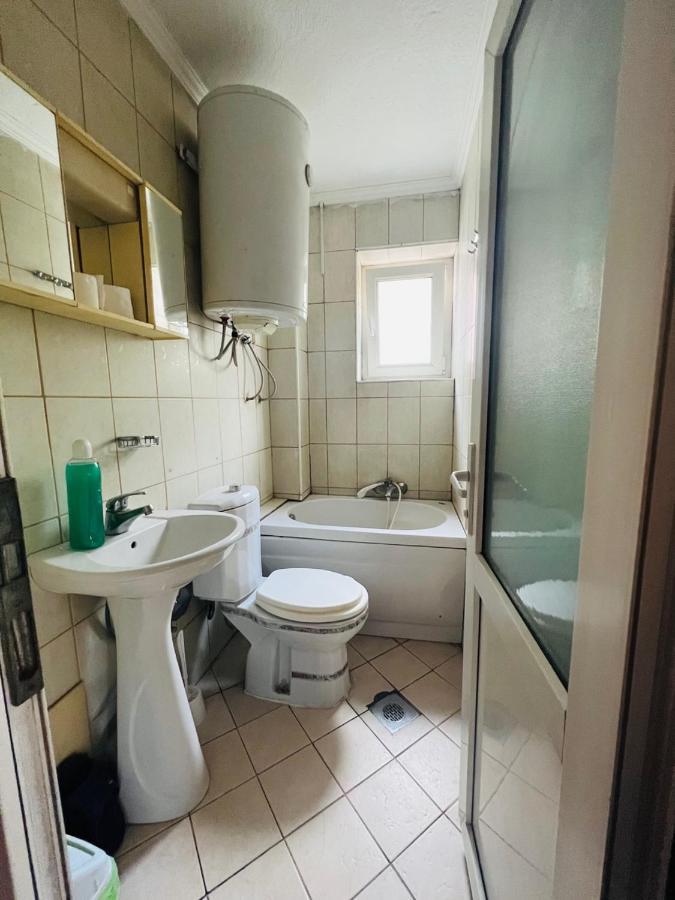 Guest House Velania Пристина Екстериор снимка
